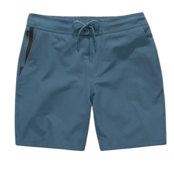 Ten Thousand Foundation Shorts - Picture 1 of 11